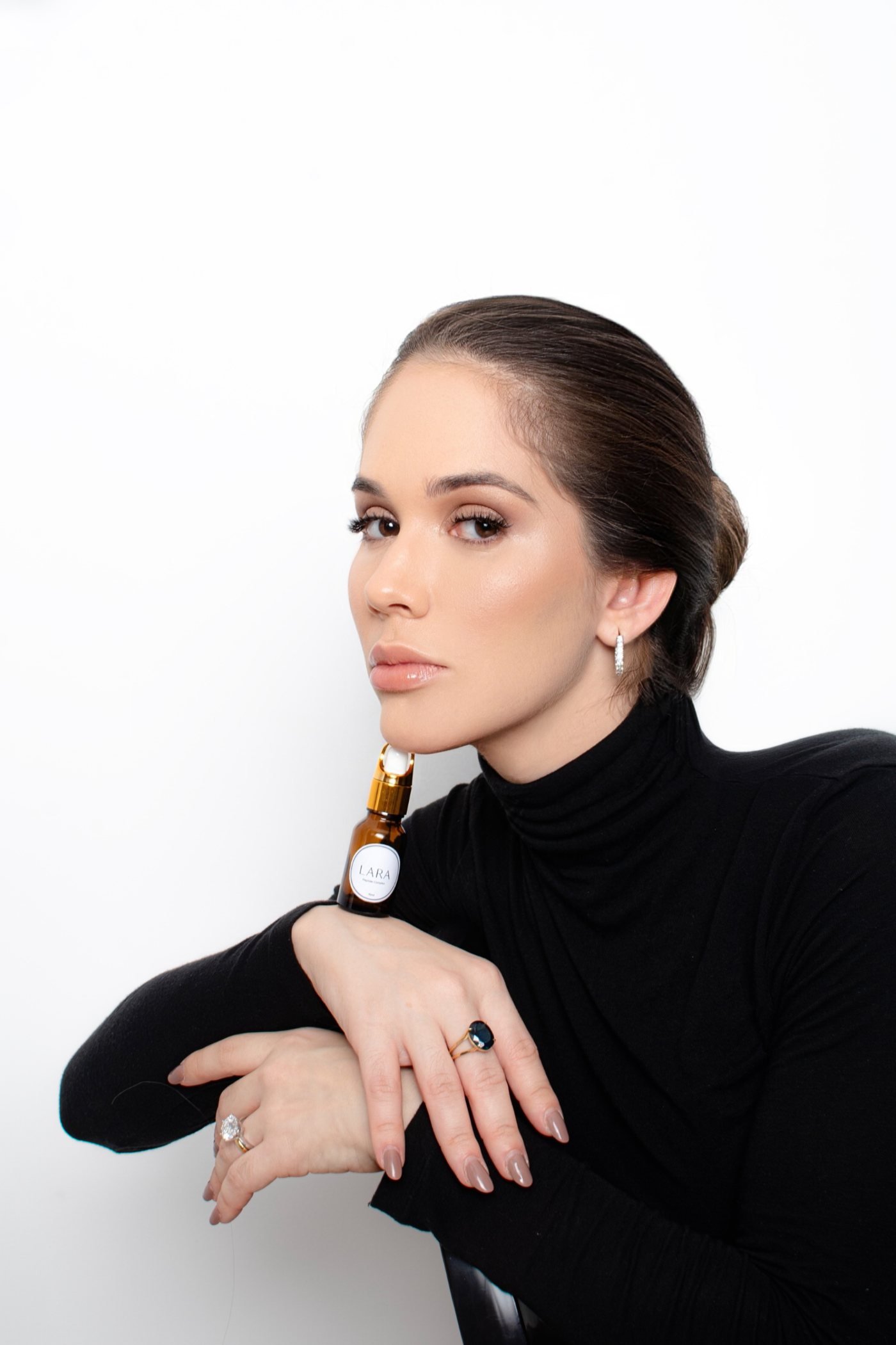 Dra. Lara Ribeiro